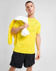 Nike Stride T-Shirt