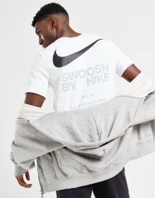 Nike Swoosh T-Shirt