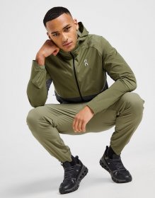 On Running Core Hooded Jacke