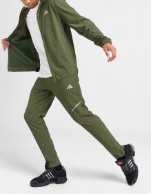 adidas Tech Woven Trainingshose