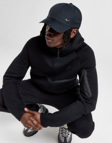 Nike Club Structured Metal Swoosh Cap