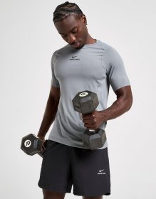Nike Pro T-Shirt