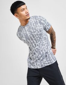Under Armour UA Launch Print T-Shirt