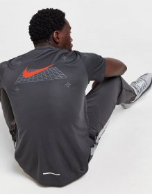 Nike Performance T-Shirt