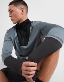 Red Run Activewear Tech 1/4 Zip Top