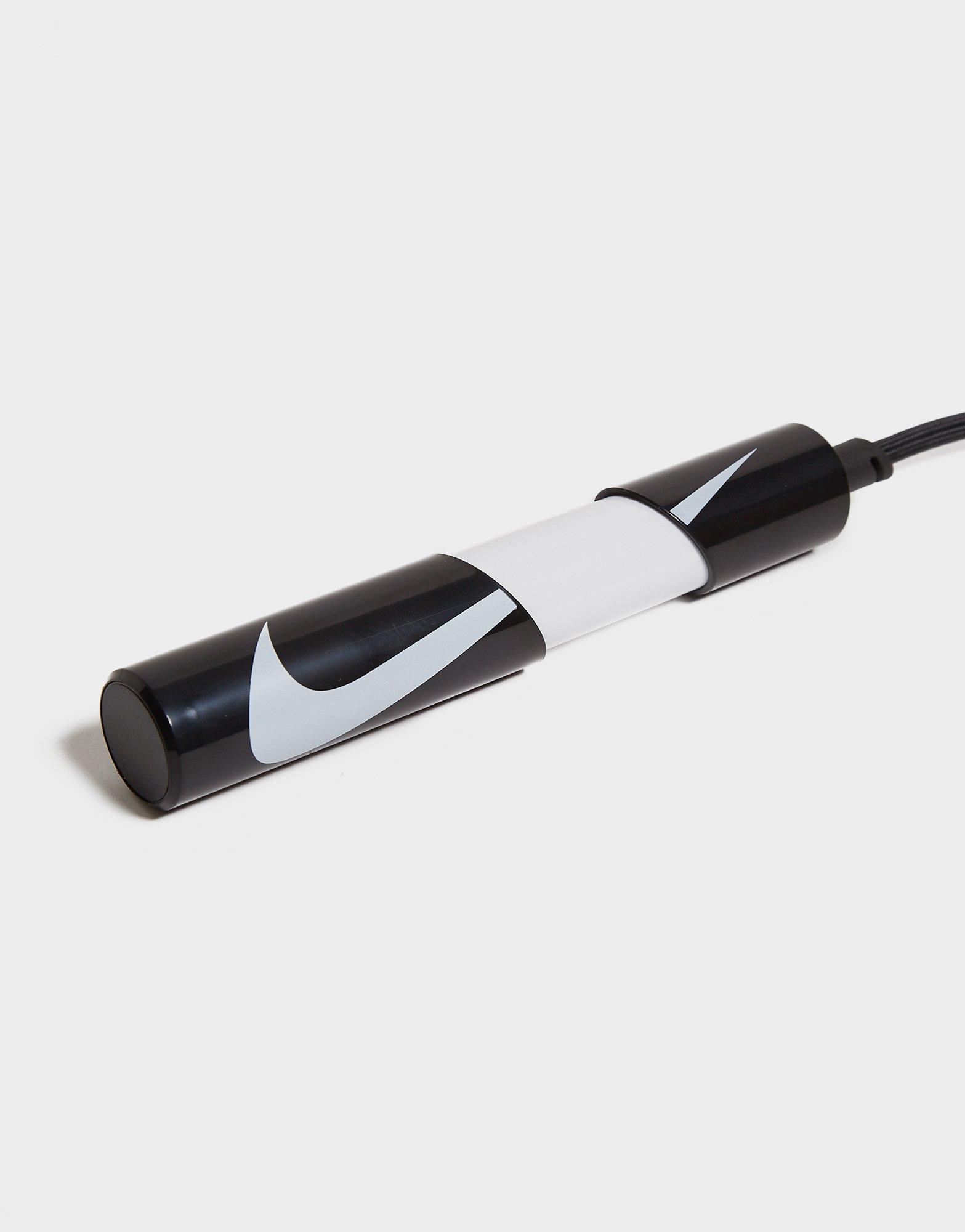 Nike Essential Ball Pumpe