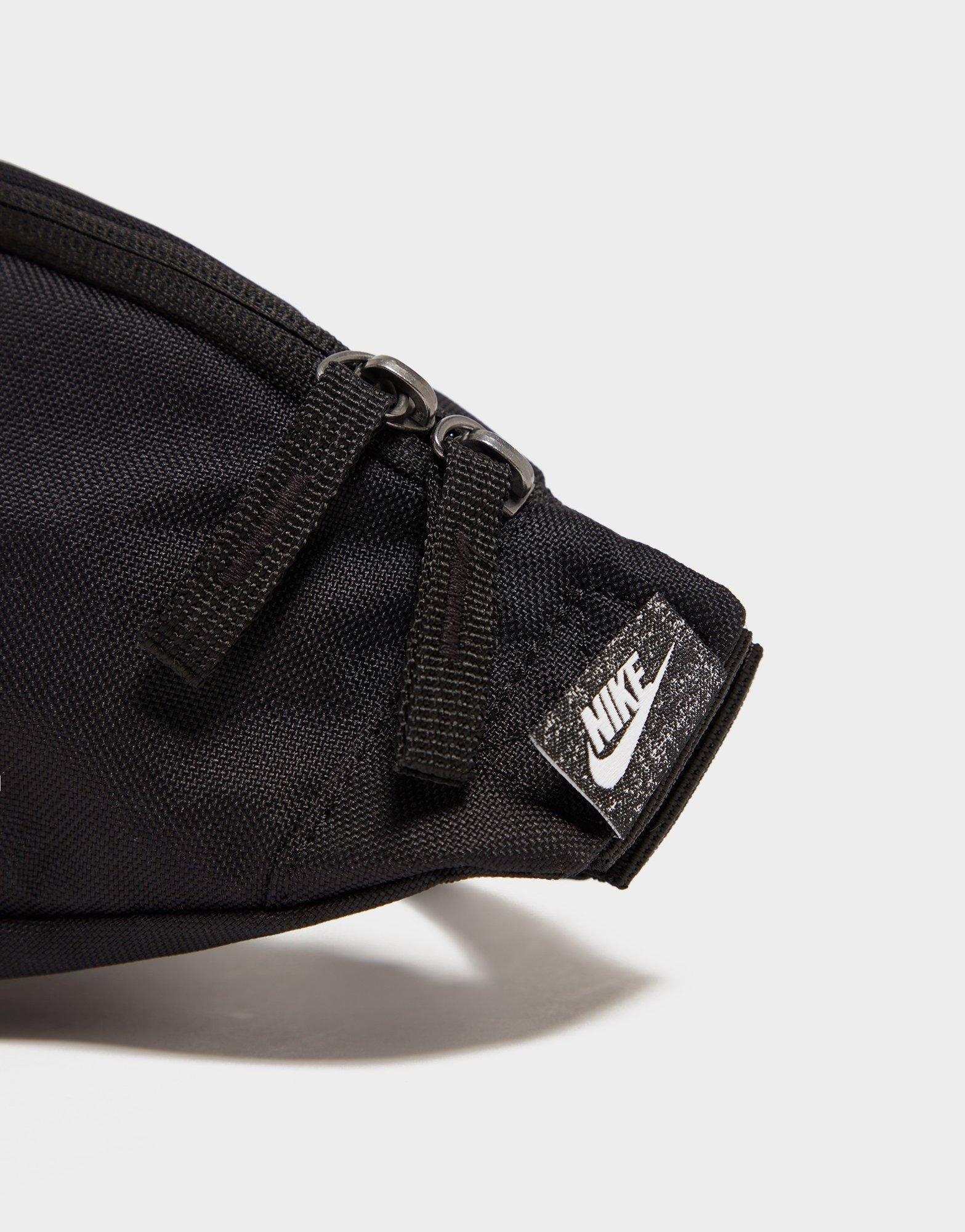 Nike Heritage Hip Bag