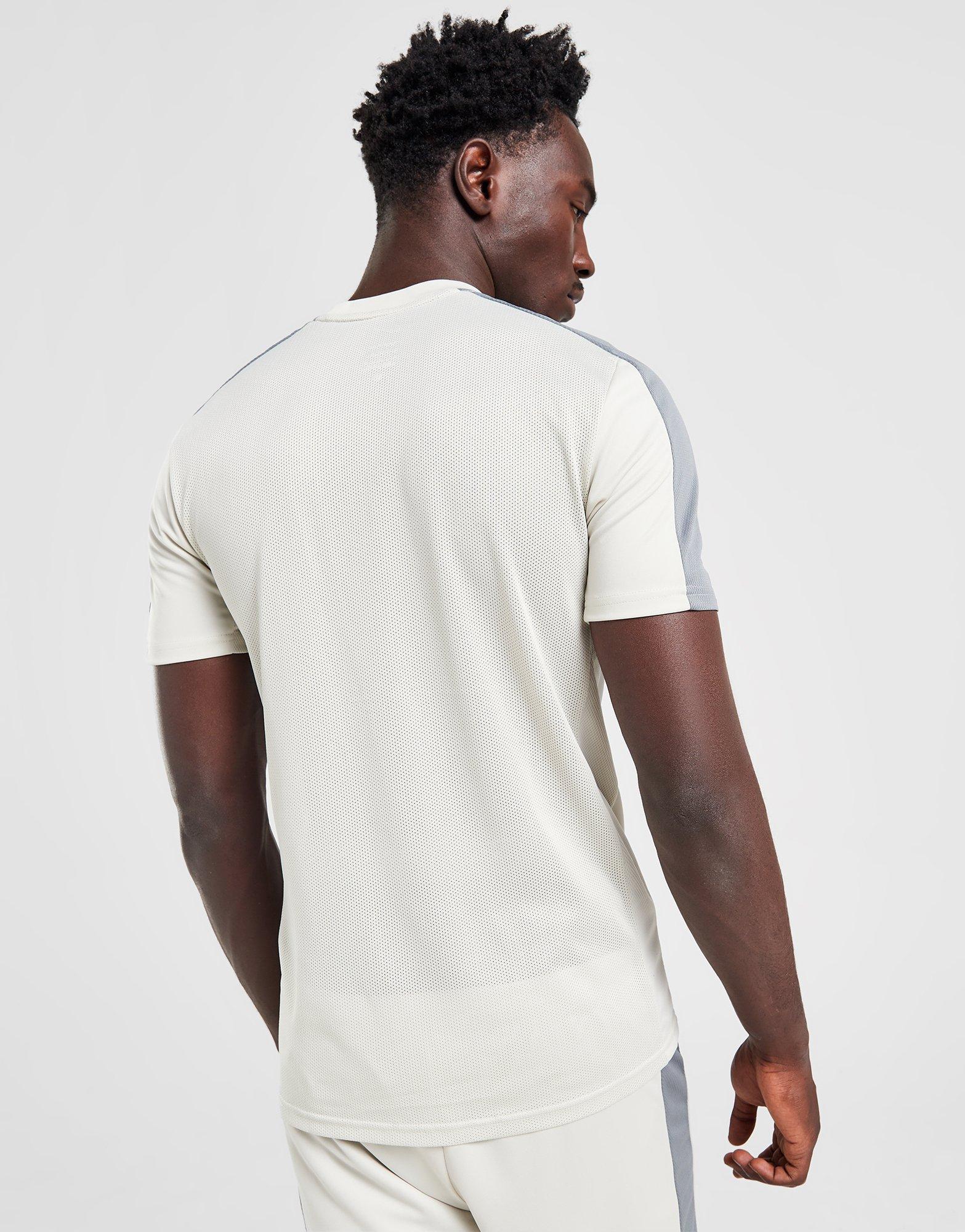 Nike Academy Essential T-Shirt