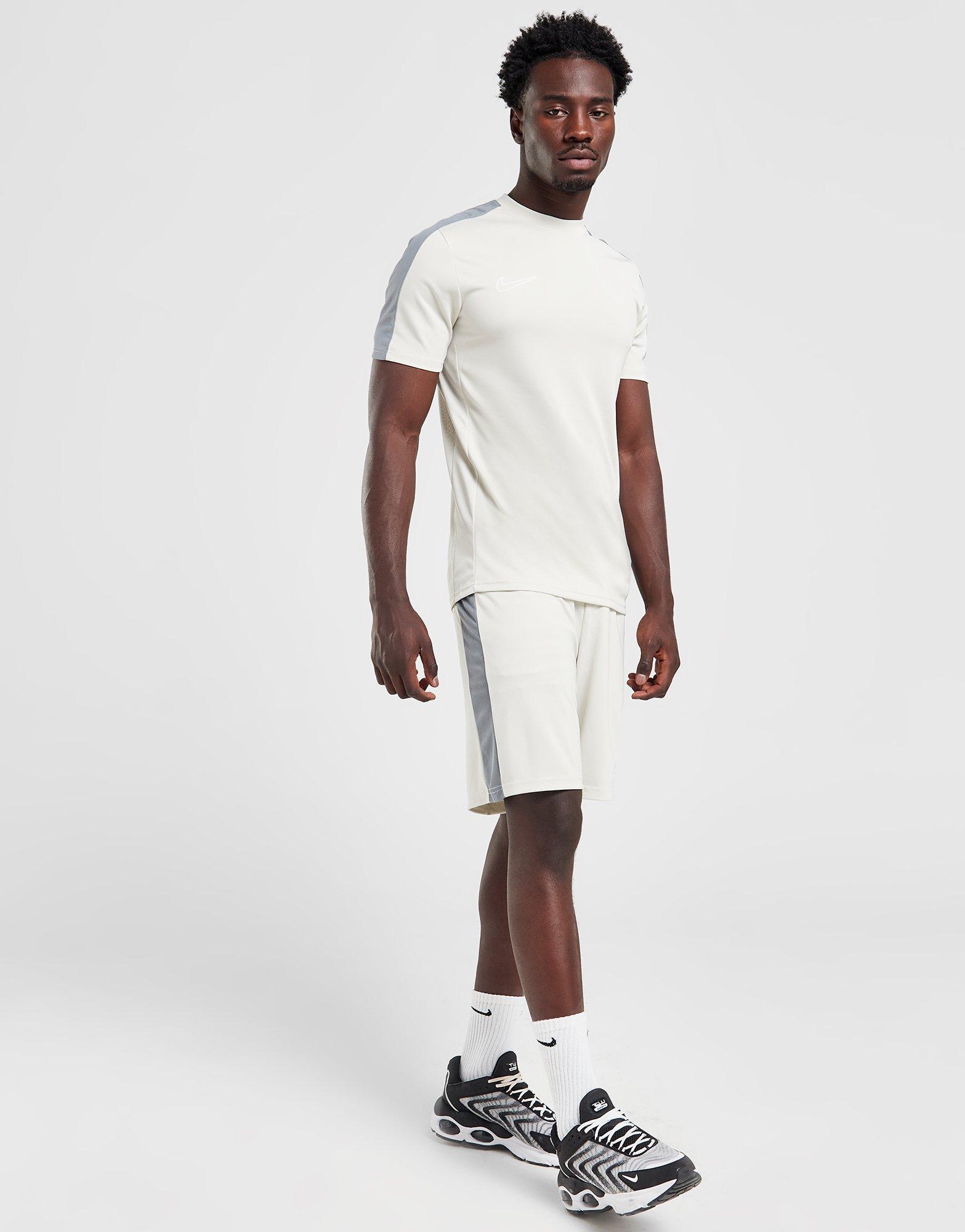 Nike Academy Essential T-Shirt