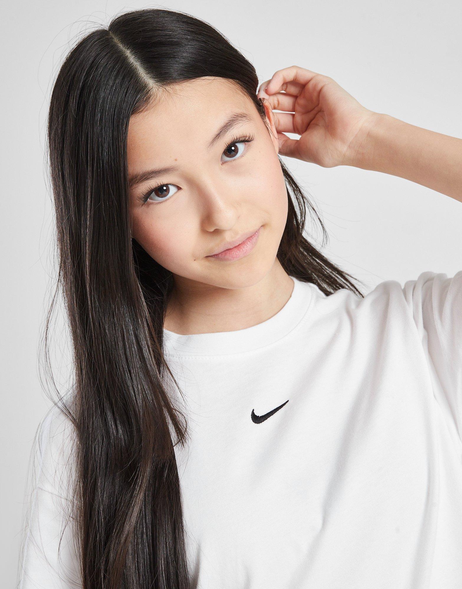 Nike Girls\' Boxy Essential T-Shirt Kinder