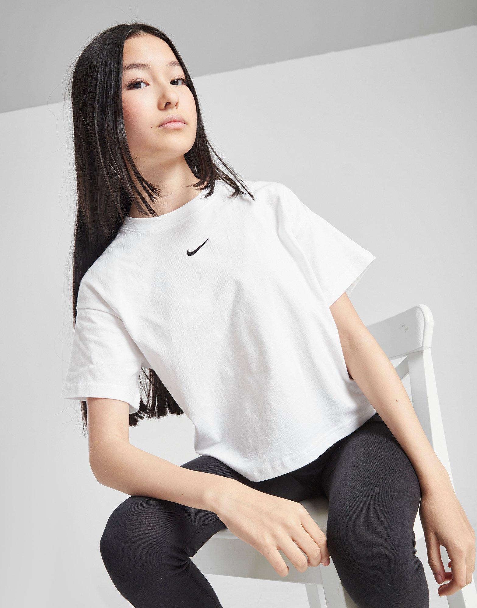 Nike Girls\' Boxy Essential T-Shirt Kinder