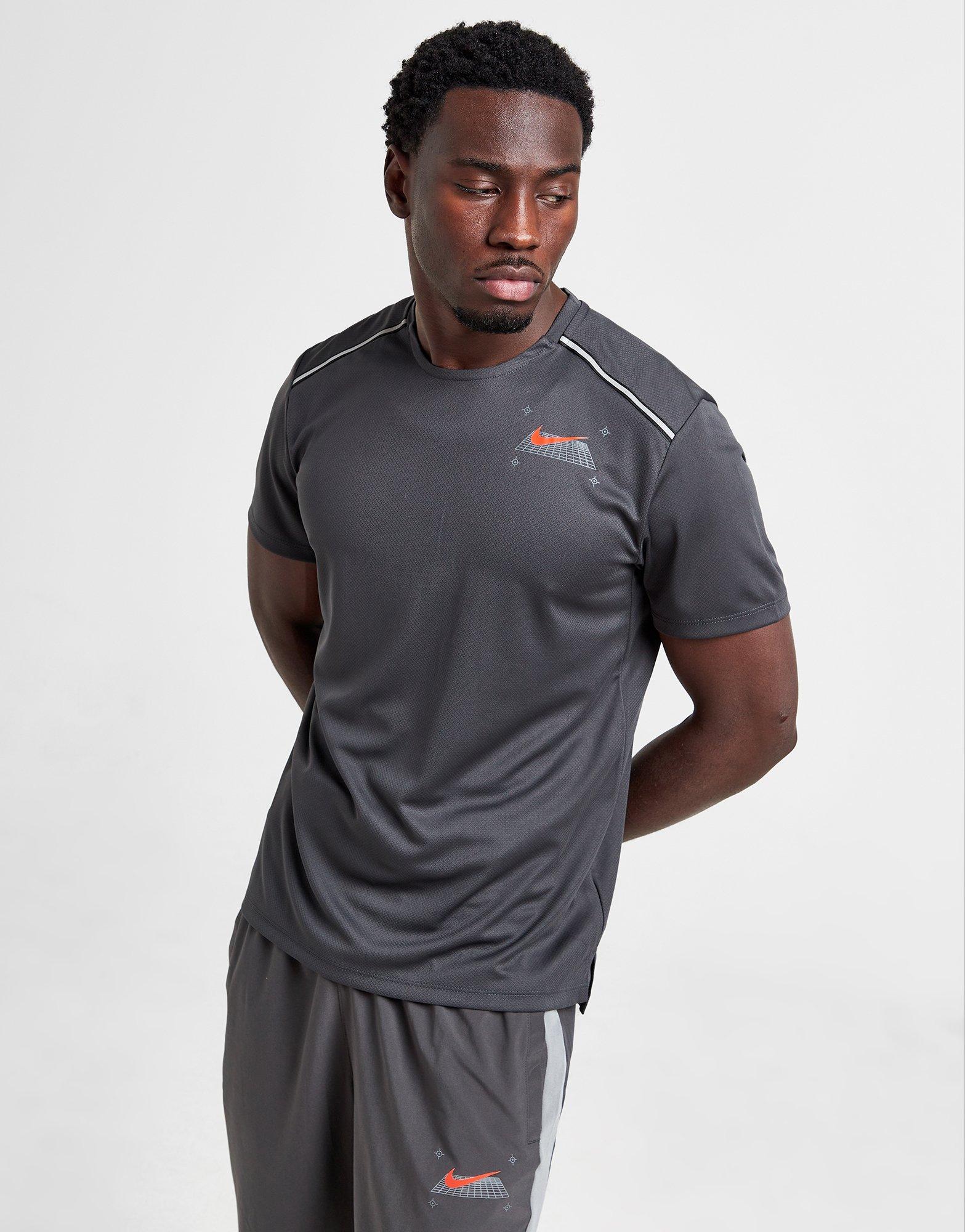 Nike Performance T-Shirt