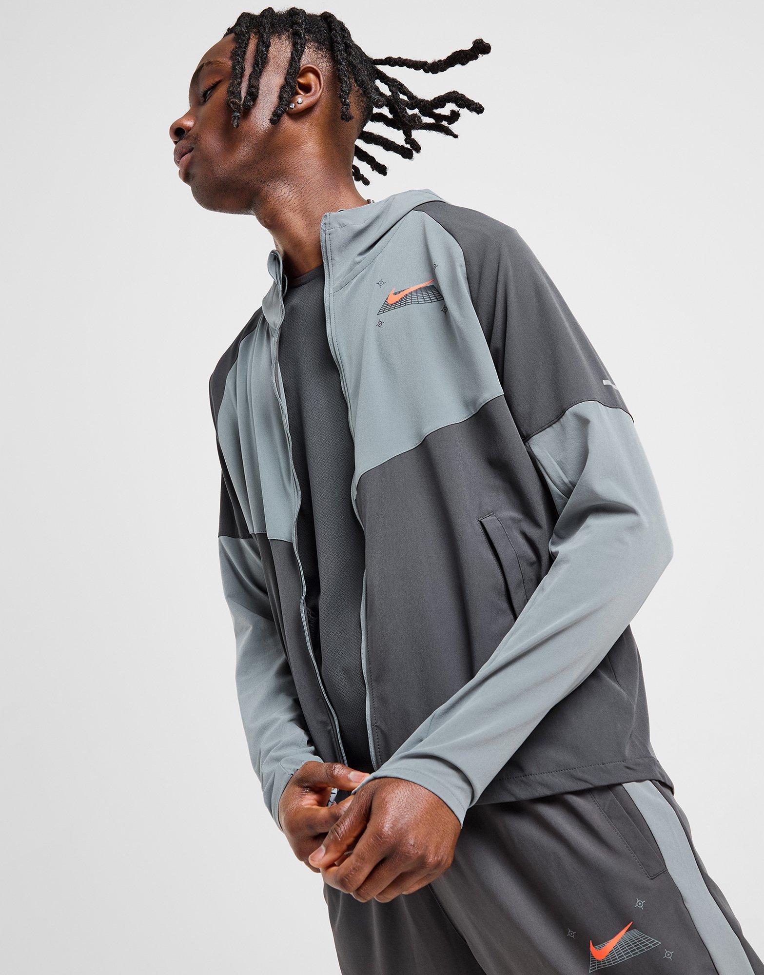 Nike Performance Windrunner