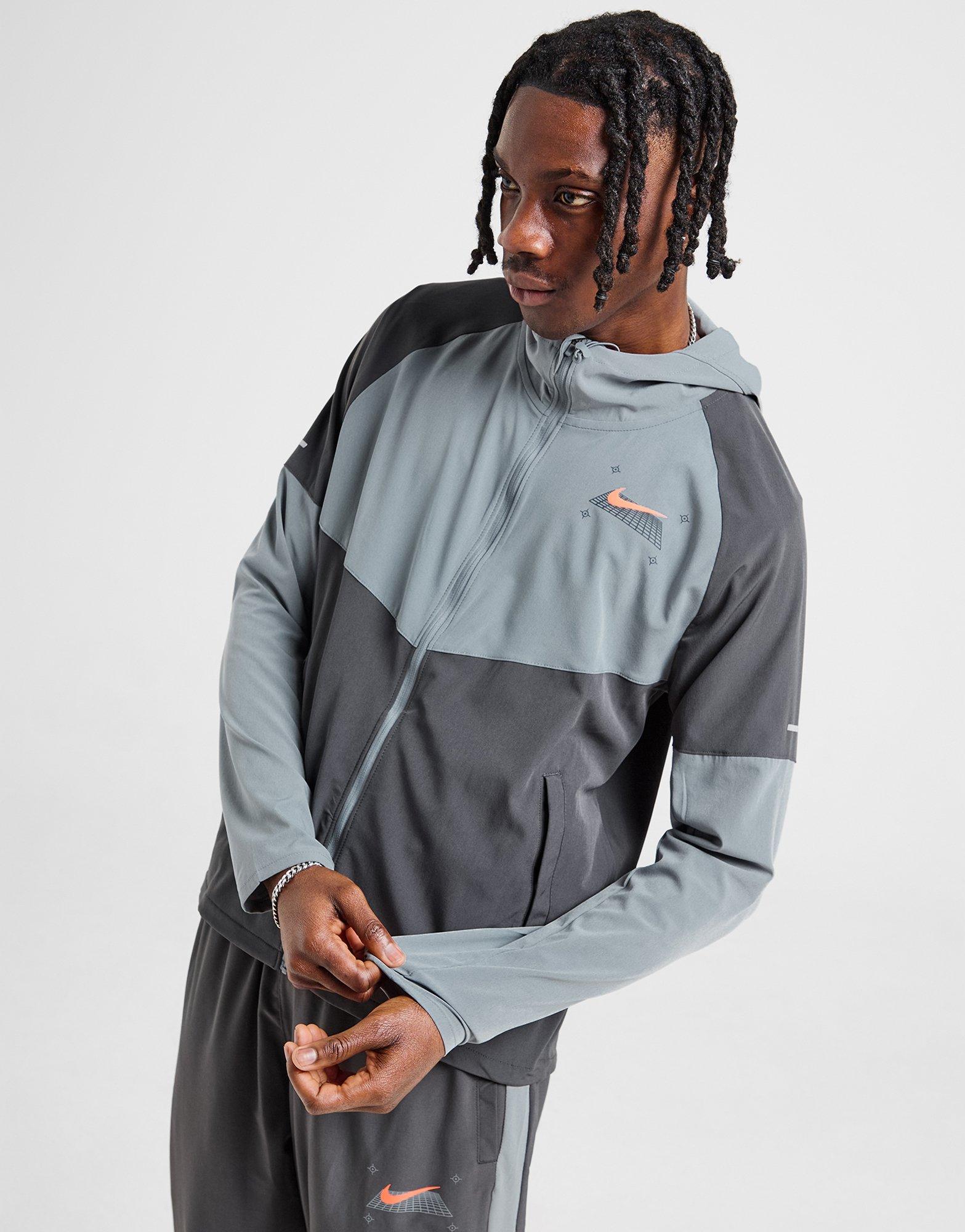 Nike Performance Windrunner