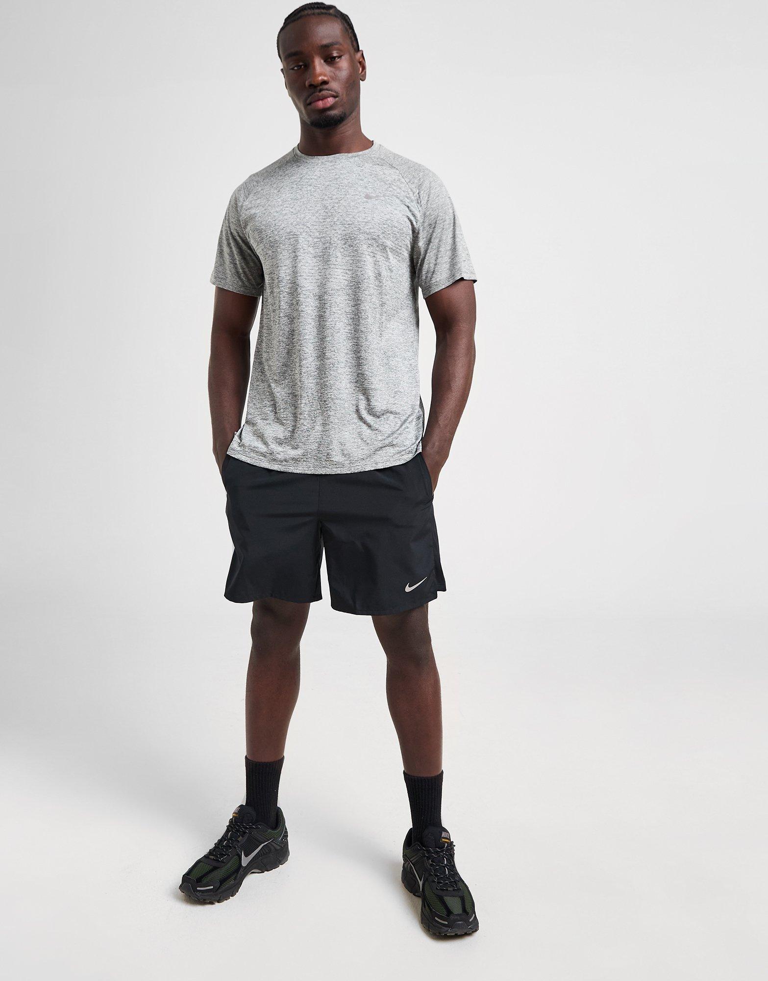 Nike Stride T-Shirt