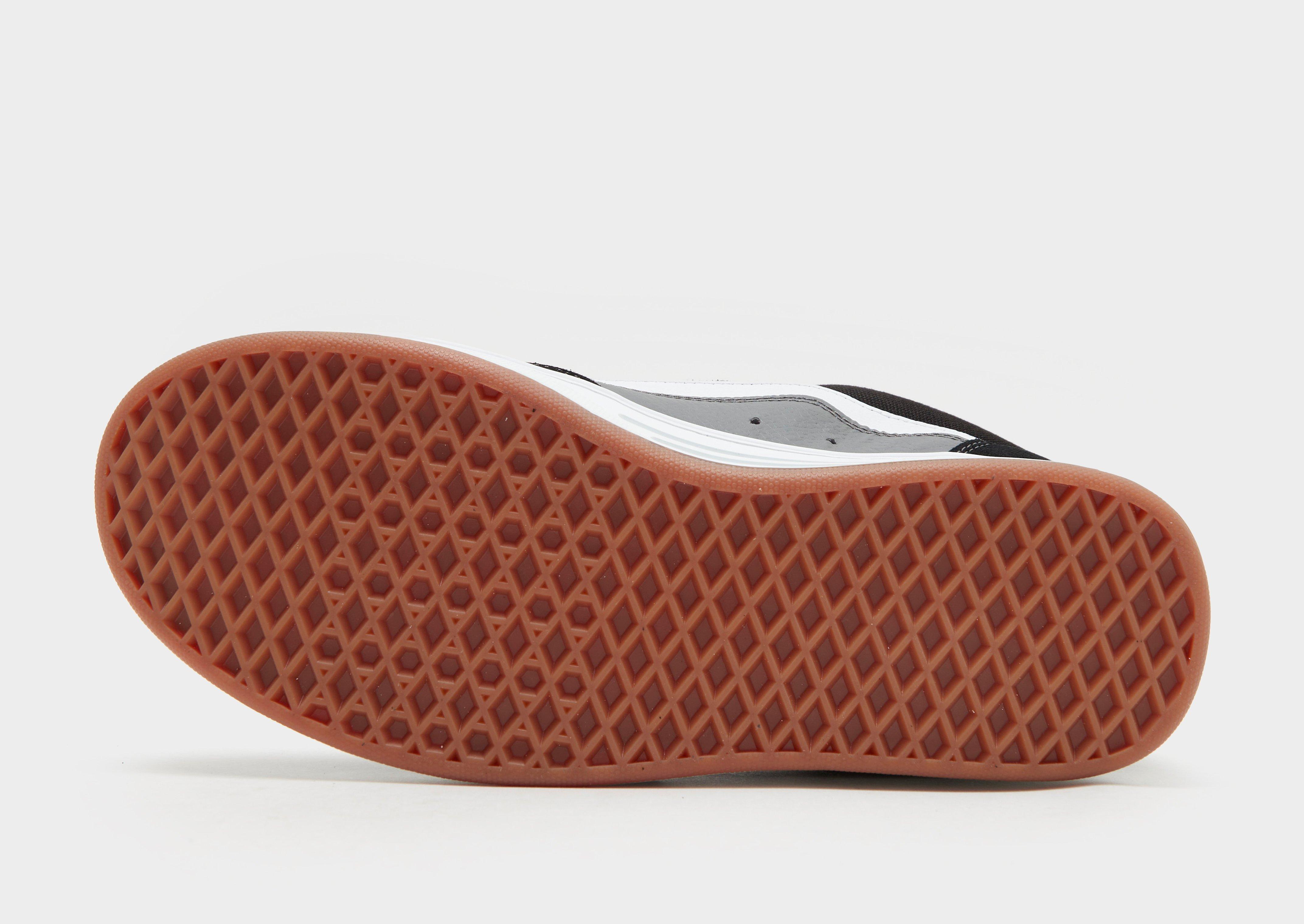 Vans Estazzo