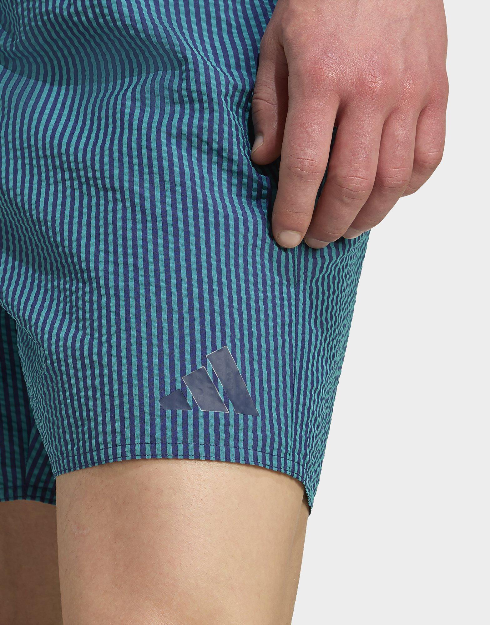 adidas Seersucker Gestreifte Badeshorts 5 Zoll