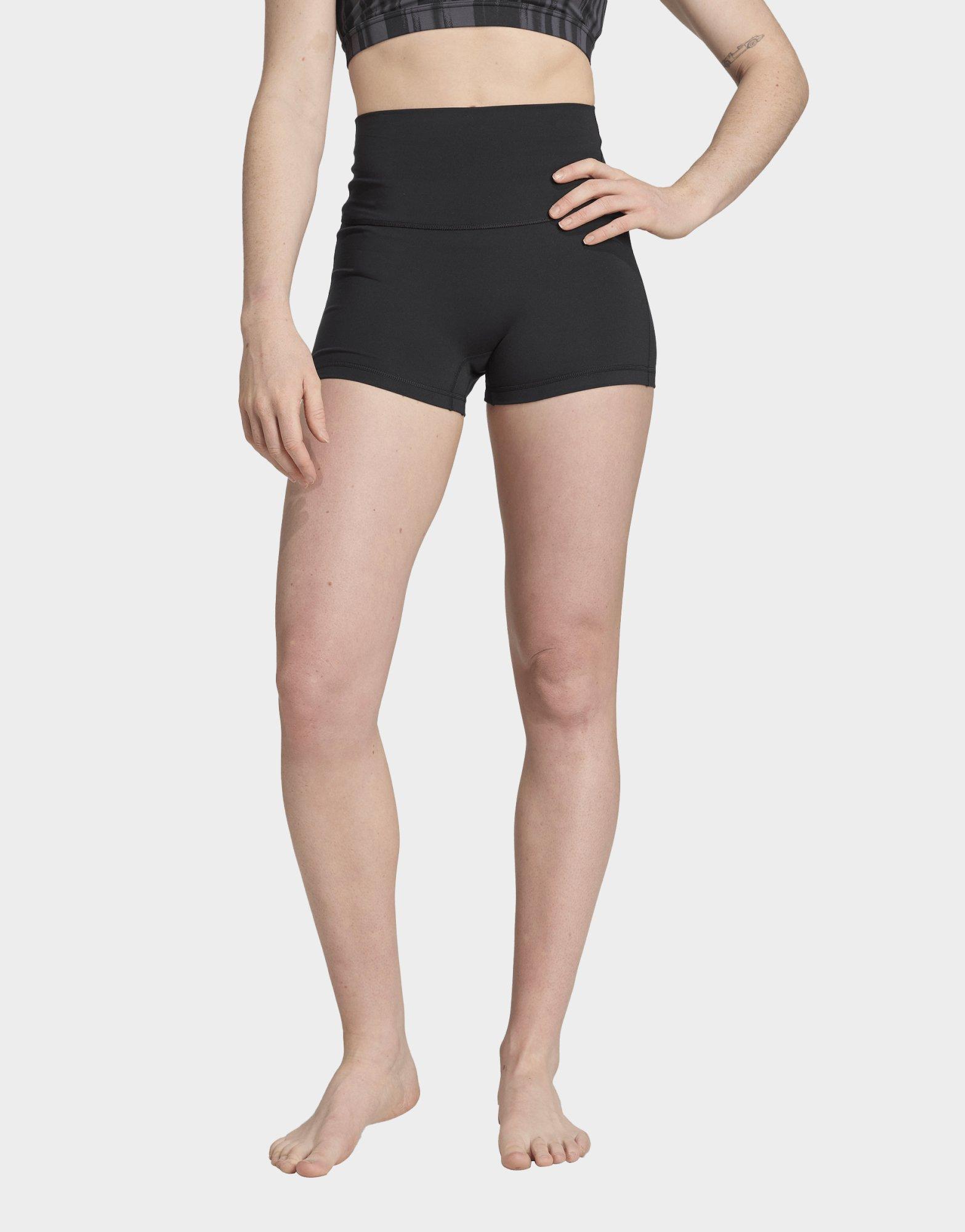 adidas All-Me Sculpt Booty kurze Leggings