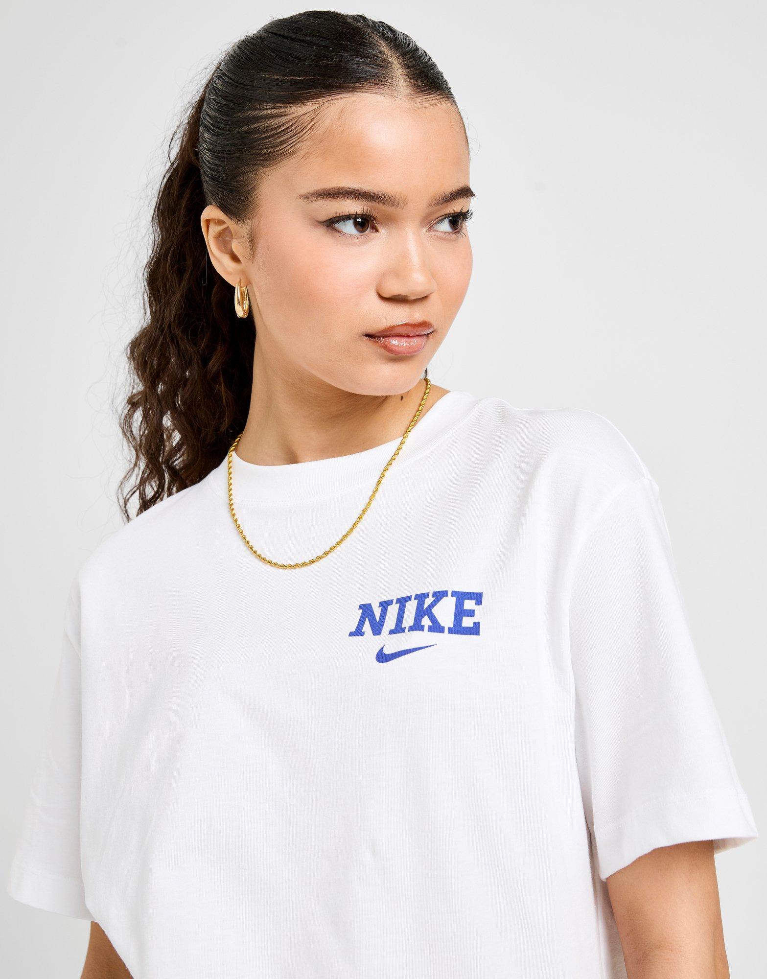 Nike Graphic Boyfriend T-Shirt