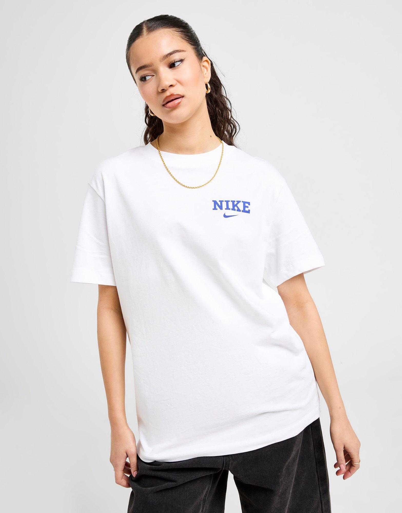 Nike Graphic Boyfriend T-Shirt